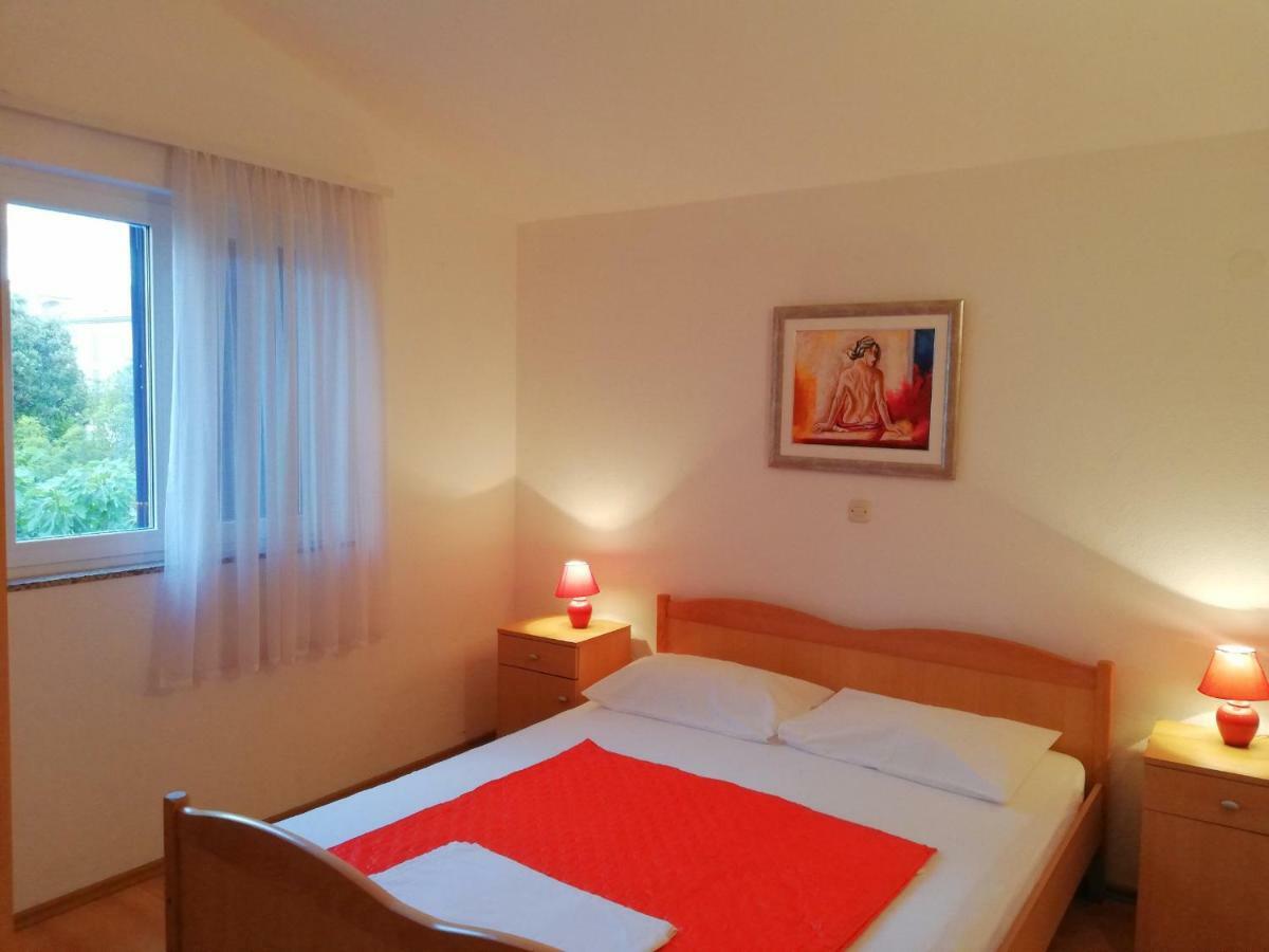 Apartments Roko Lalin Pakoštane Buitenkant foto