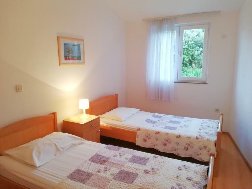 Apartments Roko Lalin Pakoštane Buitenkant foto