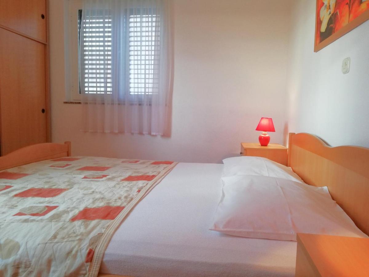 Apartments Roko Lalin Pakoštane Buitenkant foto