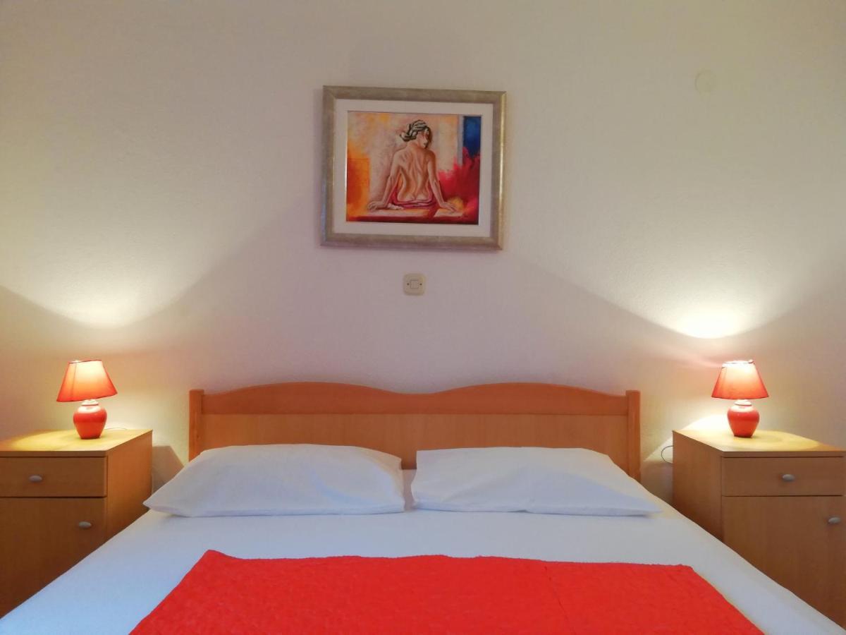Apartments Roko Lalin Pakoštane Buitenkant foto