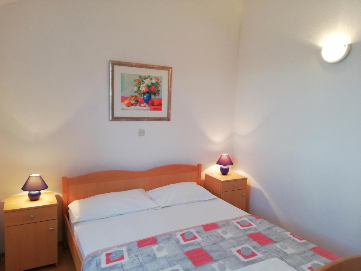 Apartments Roko Lalin Pakoštane Buitenkant foto
