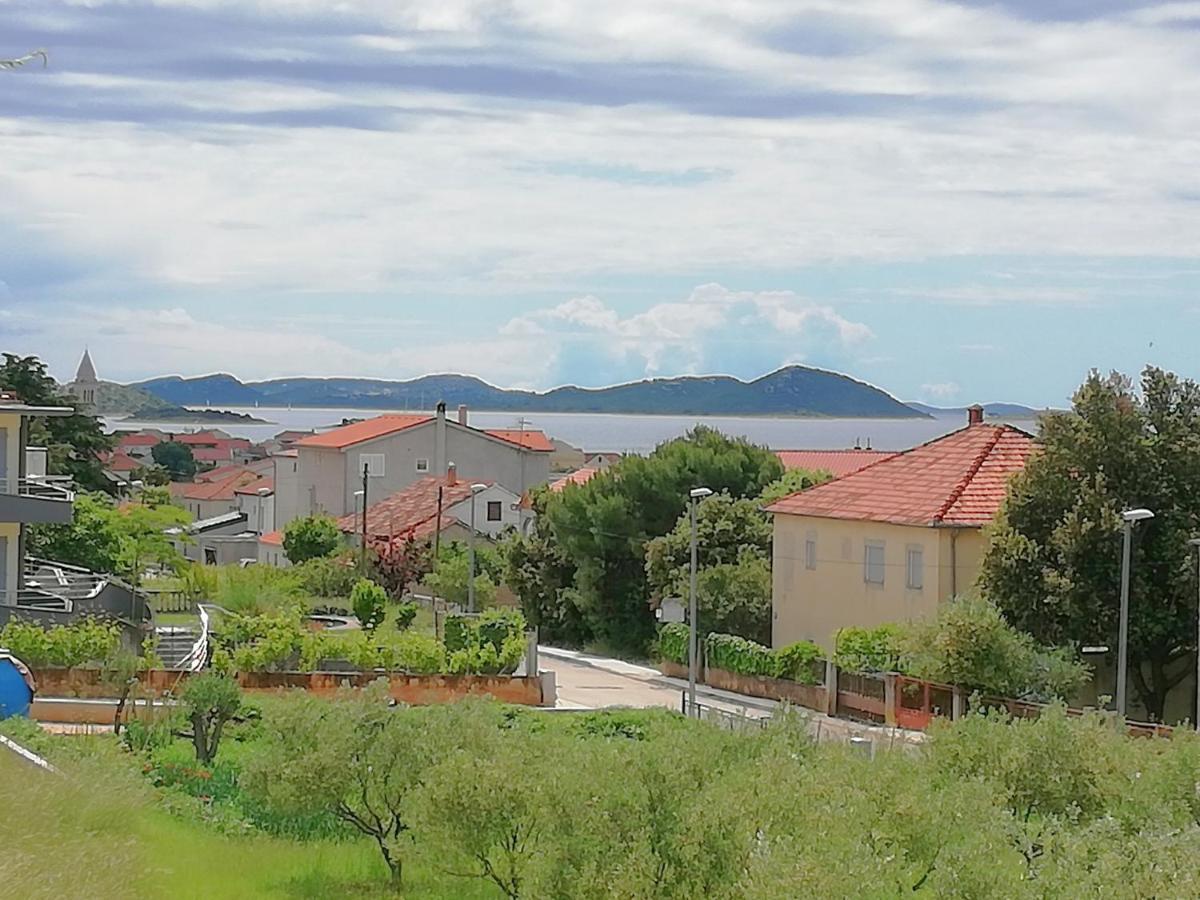 Apartments Roko Lalin Pakoštane Buitenkant foto